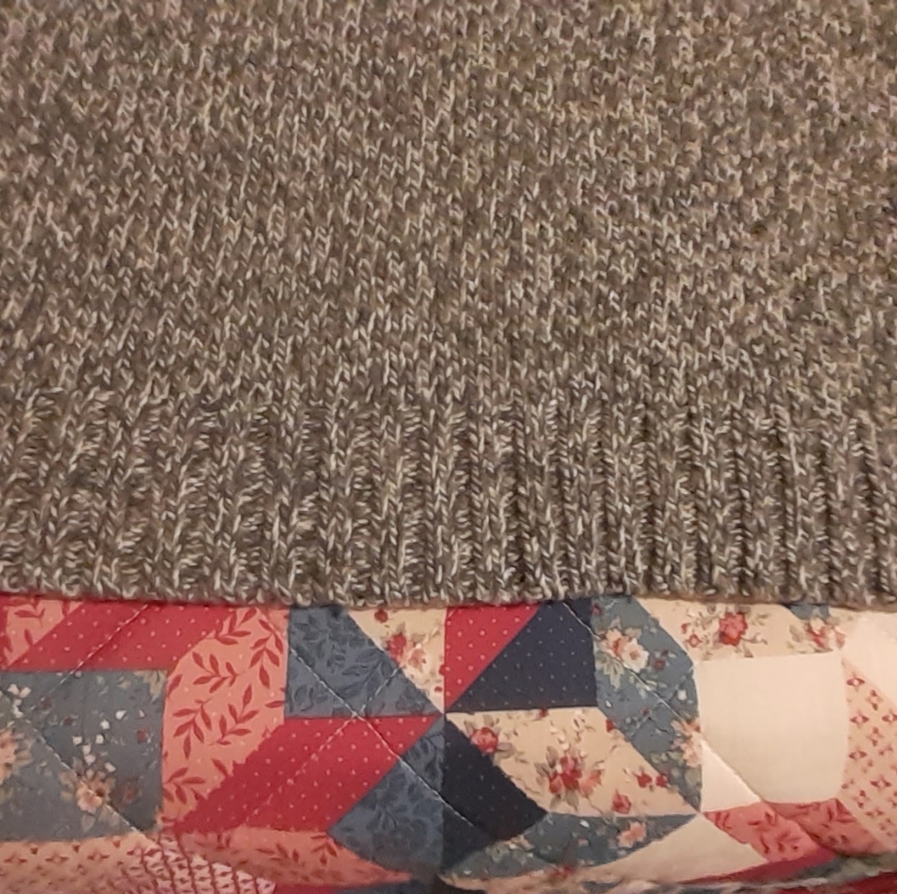 Sweater - Picture 5 of 5